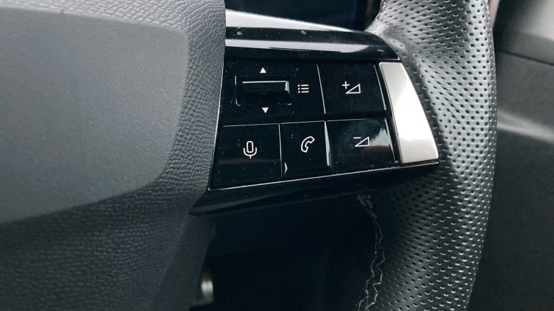 Vauxhall Astra 115kW Ultimate 54kWh 5dr Auto Electric Hatchback